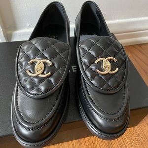 BRAND NEW Chanel Quilted Loafers size 37.5